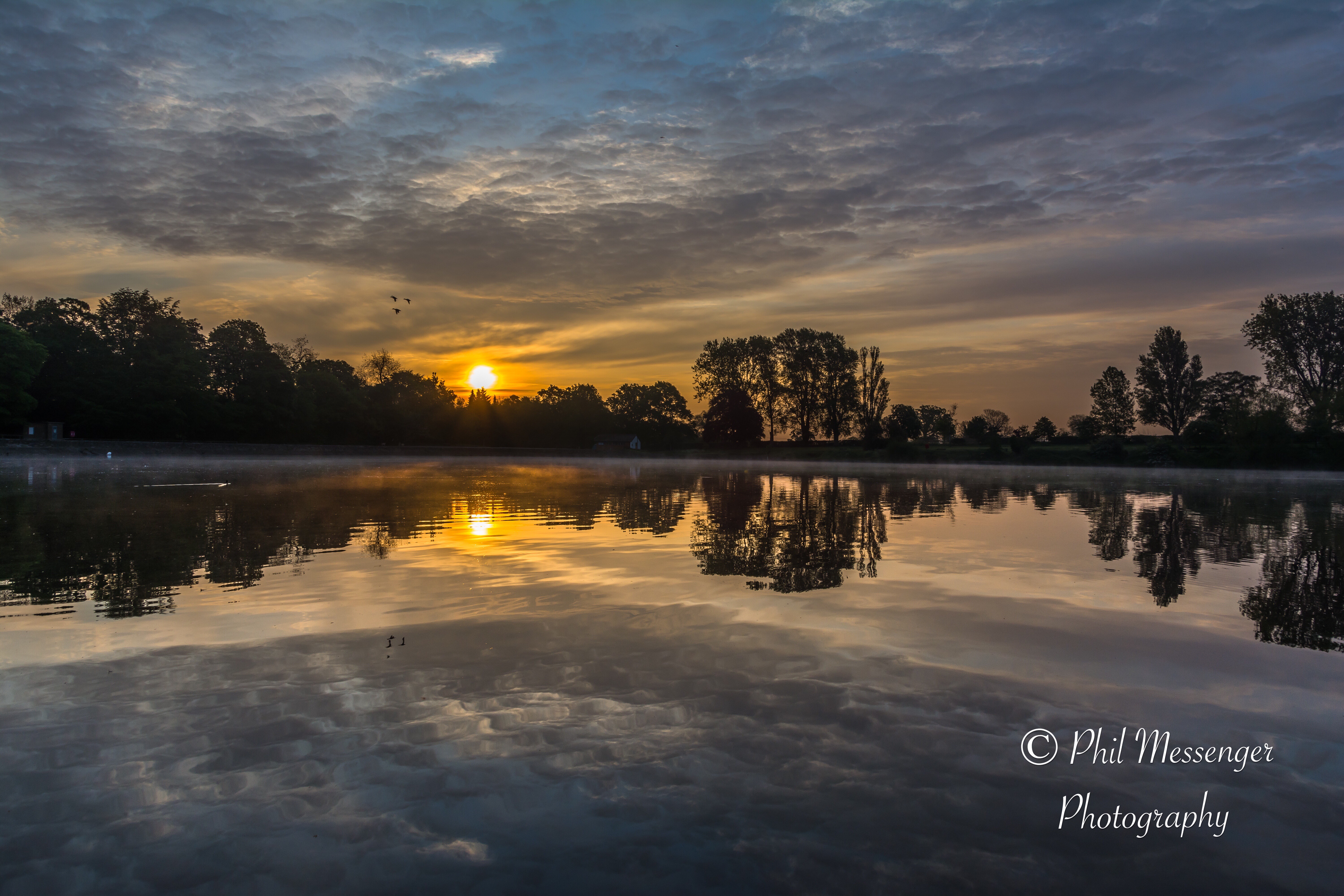 Early morning sunrise at Coate Water, Swindon
